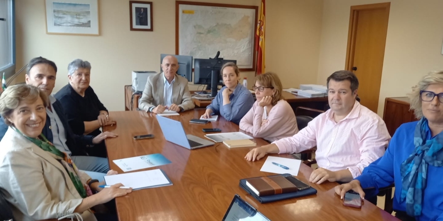 CUAS Mancha Occidental II presenta el 16 Congreso Nacional de Regantes al presidente de la Confederación Hidrográfica del Guadiana